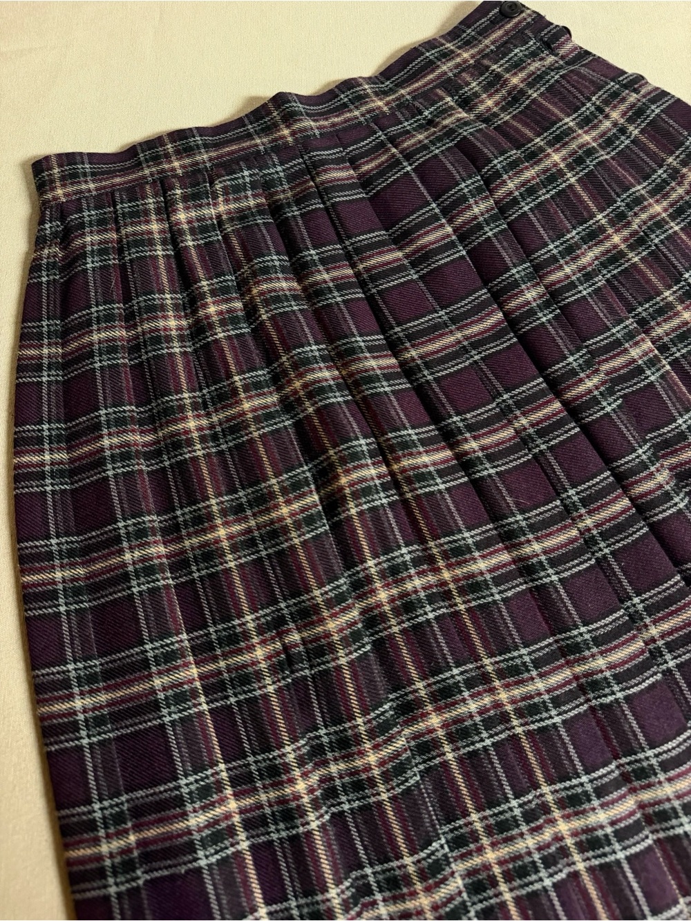Vintage Plaid Pleated Skirt in Deep Plum